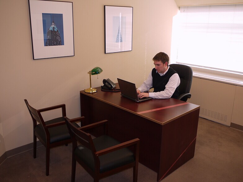 More Photos Of 800 Westchester Ave, Rye Brook Office For Lease
