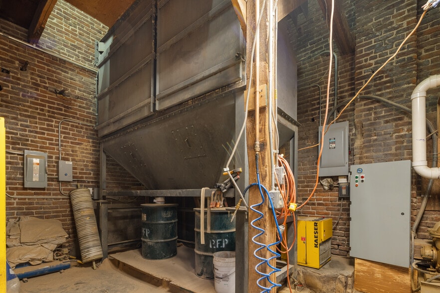 More Photos Of 800 W 8th Ave, Denver Loft Creative Space For Sale