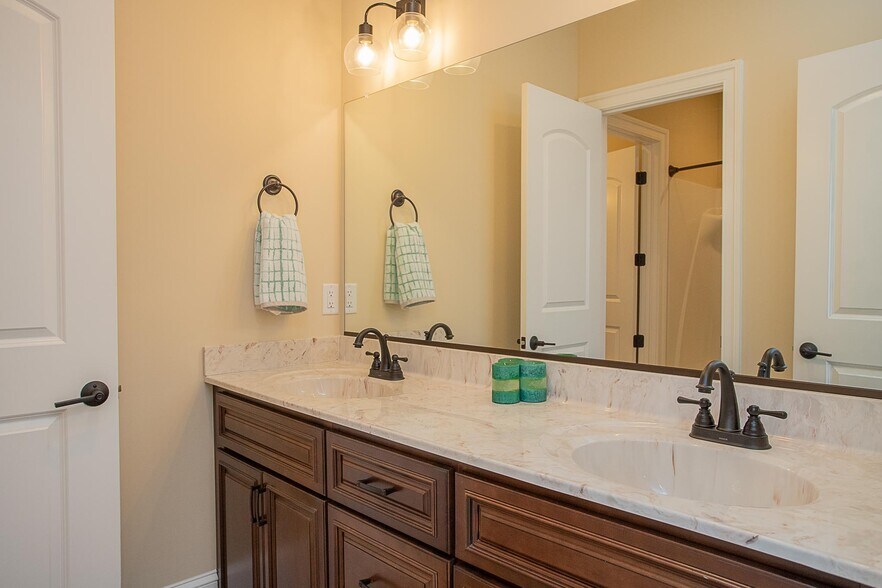 More Photos Of 243 Barrenridge rd, Staunton Specialty For Sale