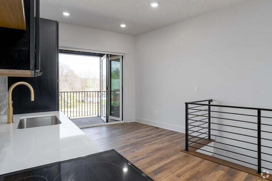 More Photos Of 202 S Main St, Belmont Apartments For Sale