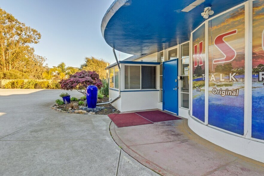 More Photos Of 2300 Portola Dr, Santa Cruz Warehouse For Sale