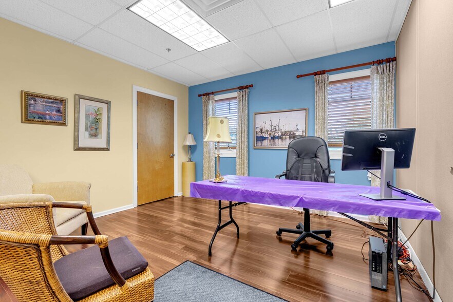 More Photos Of 807 Mantoloking Rd, Brick Office For Sale