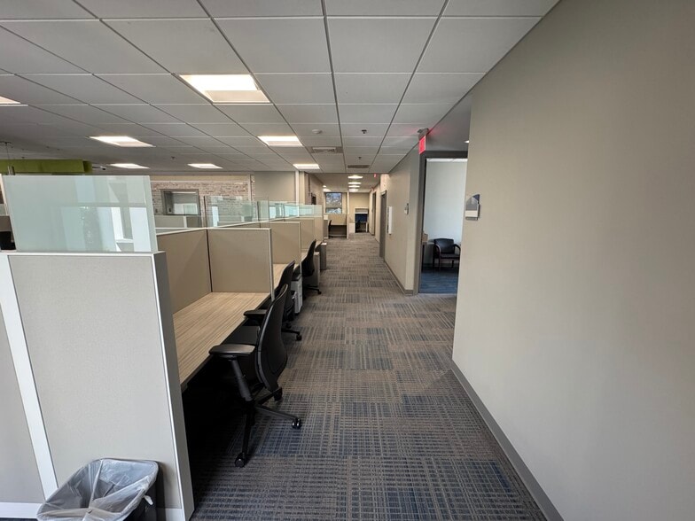 More Photos Of 1201 19th Pl, Vero Beach Office For Lease