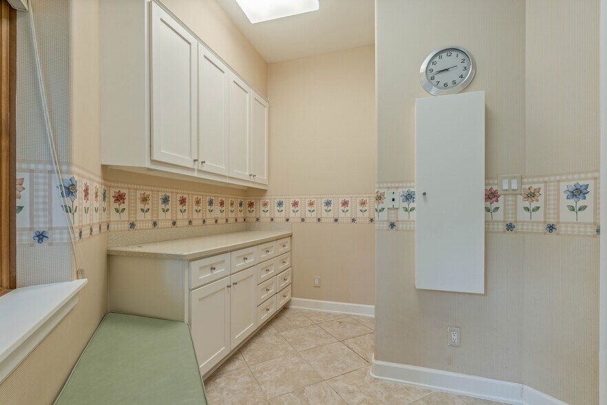 More Photos Of 16621 Hereford Dr, Tomball Flex For Sale