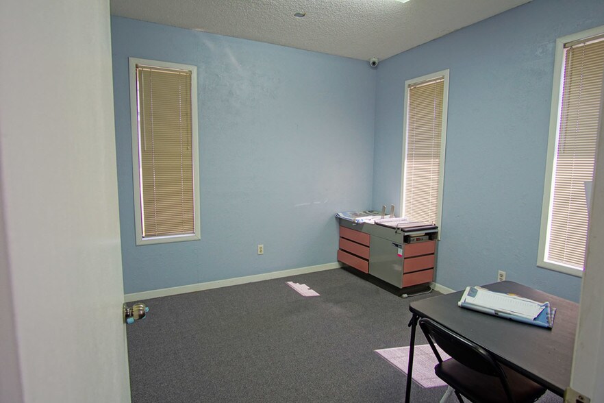 More Photos Of 1260 E Normandy Blvd, Deltona Medical For Lease