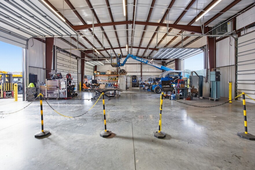 More Photos Of 5350 SE 133rd Pl, Belleview Warehouse For Sale