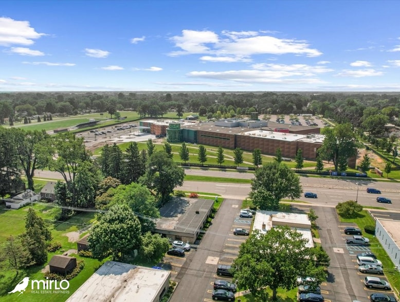 More Photos Of 32280 5 Mile Rd, Livonia Medical For Sale