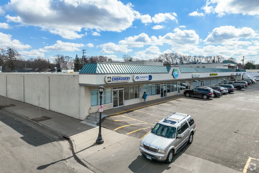 More Photos Of 1546 White Bear Ave N, Saint Paul General Retail For Sale