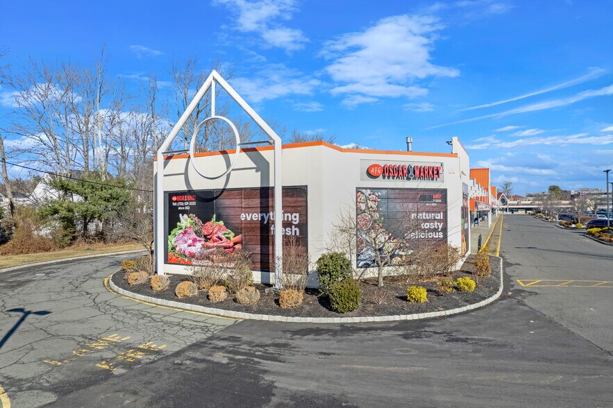 More Photos Of 345 Matawan Rd, Matawan Unknown For Lease