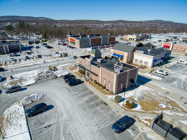 More Photos Of 18 Winslow Gate Rd, Poughkeepsie Fast Food For Sale