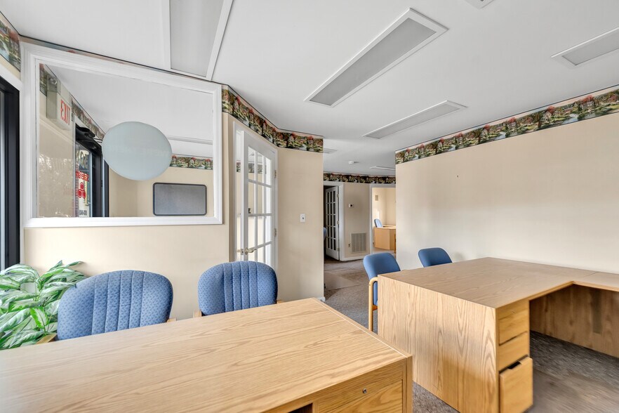 More Photos Of 306-308 Union Blvd, Totowa Office For Lease
