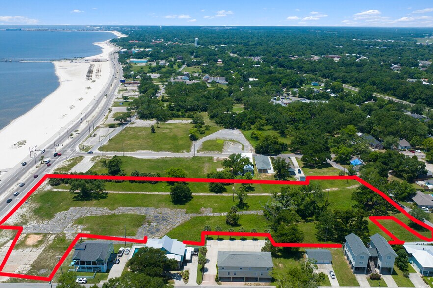 More Photos Of 830 E Beach Blvd, Gulfport Land For Sale