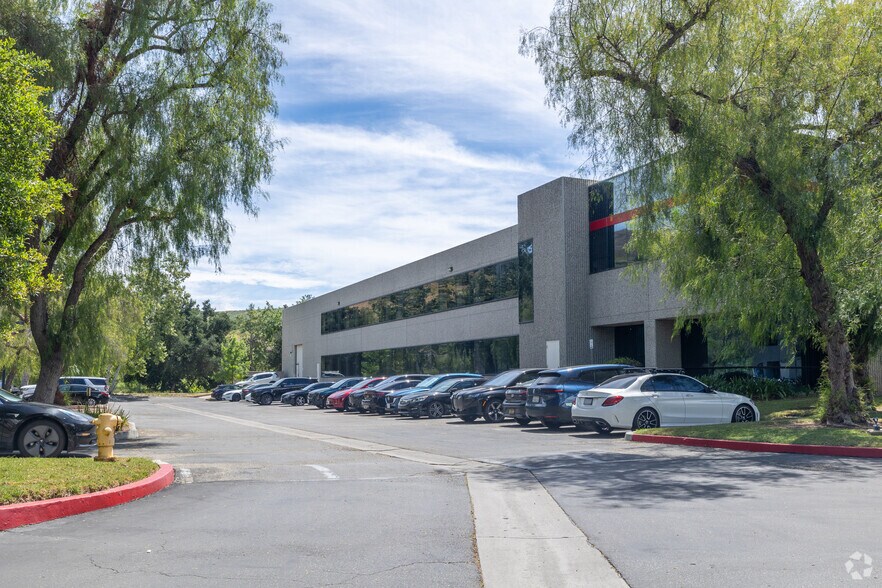 More Photos Of 26610 Agoura Rd, Calabasas Unknown For Lease