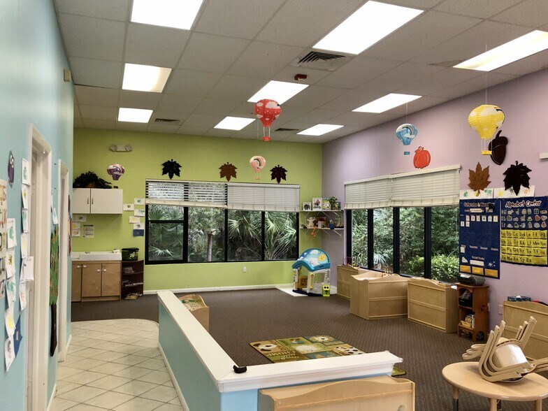 More Photos Of 2535 Northbrooke Plaza Dr, Naples Medical For Sale