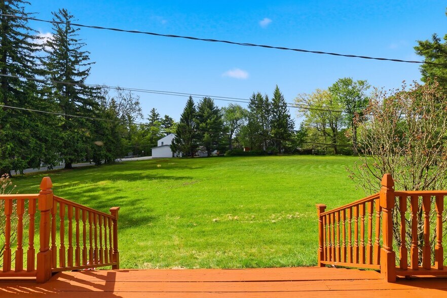 More Photos Of 1015 PA-390, Greentown Specialty For Sale