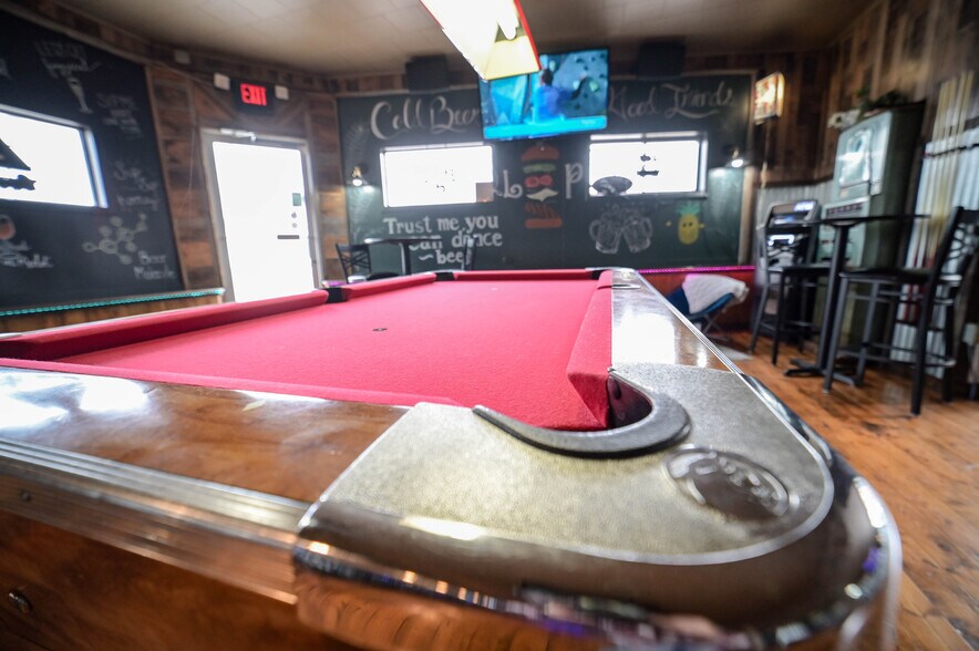 More Photos Of 157 Whitesboro St, Yorkville Storefront For Sale