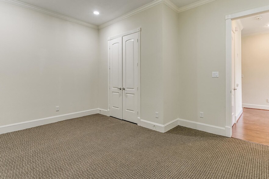 More Photos Of 140 Eldridge Rd, Sugar Land Medical For Lease