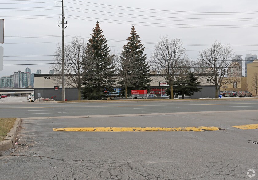 More Photos Of 1220 Markham Rd, Toronto Warehouse For Lease