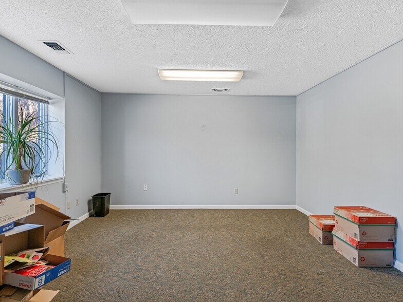 More Photos Of 168 S Liberty St, Asheville Office For Lease