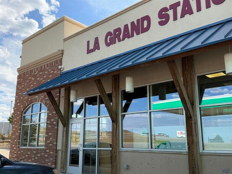 More Photos Of 3851 Eglin St, Rapid City Convenience Store For Lease