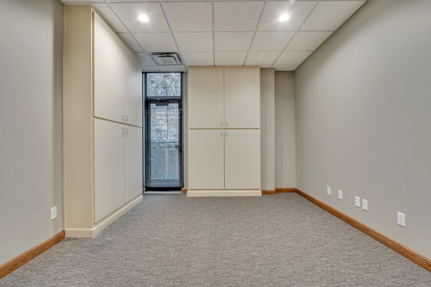 More Photos Of 699 E South Temple, Salt Lake City Medical For Lease