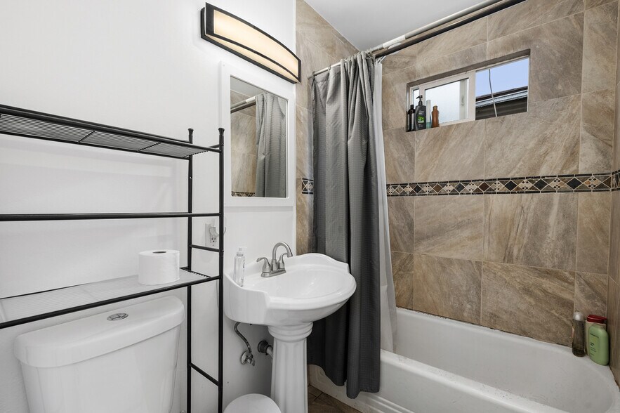 More Photos Of 9819 S Normandie Ave, Los Angeles General Retail For Sale