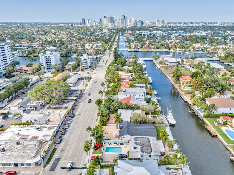 More Photos Of 2400 E Las Olas Blvd, Fort Lauderdale Storefront For Sale