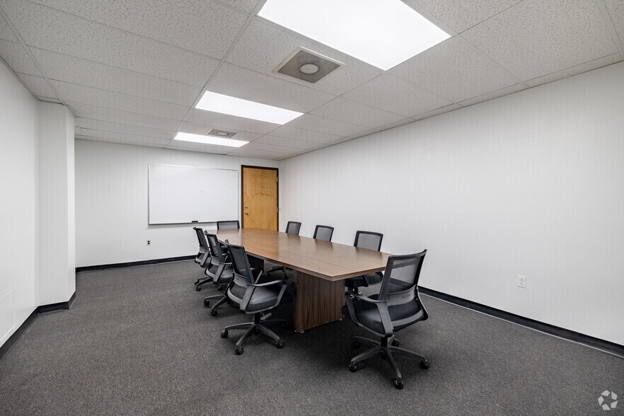 More Photos Of 40 Brunswick Ave, Edison Warehouse For Sale