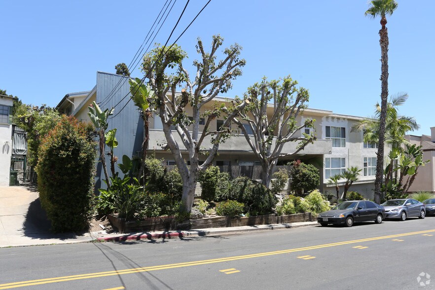 More Photos Of 3410 Club Dr, Los Angeles Apartments For Sale