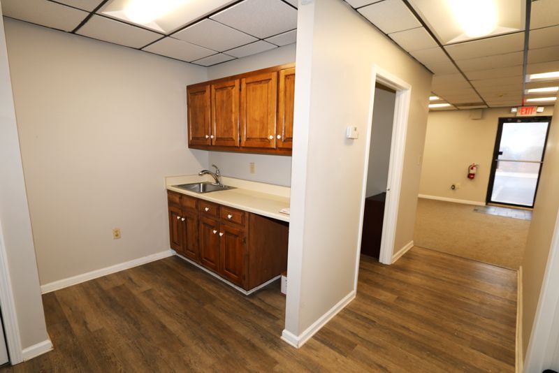 More Photos Of 151 Tandem Dr, Greer Flex For Lease