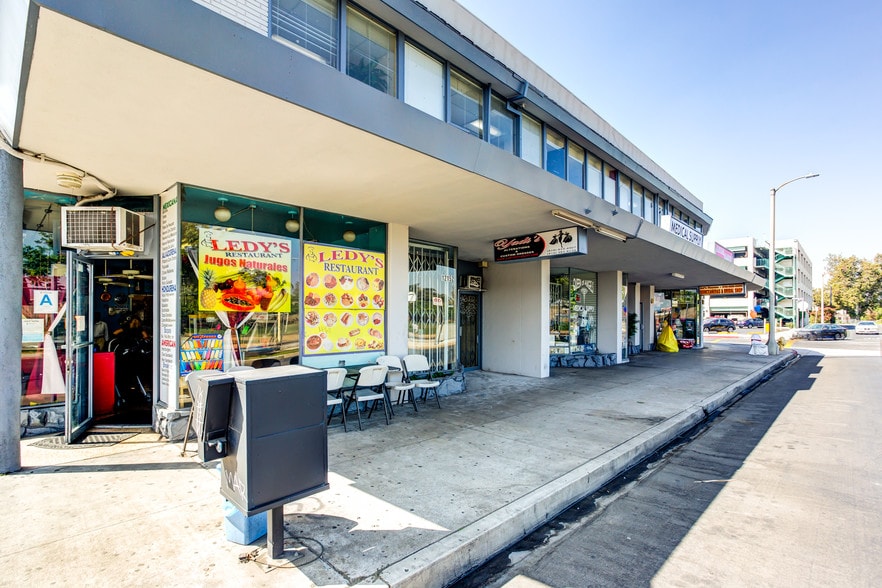 More Photos Of 12150-12162 Hamlin St, North Hollywood Storefront Retail Office For Lease