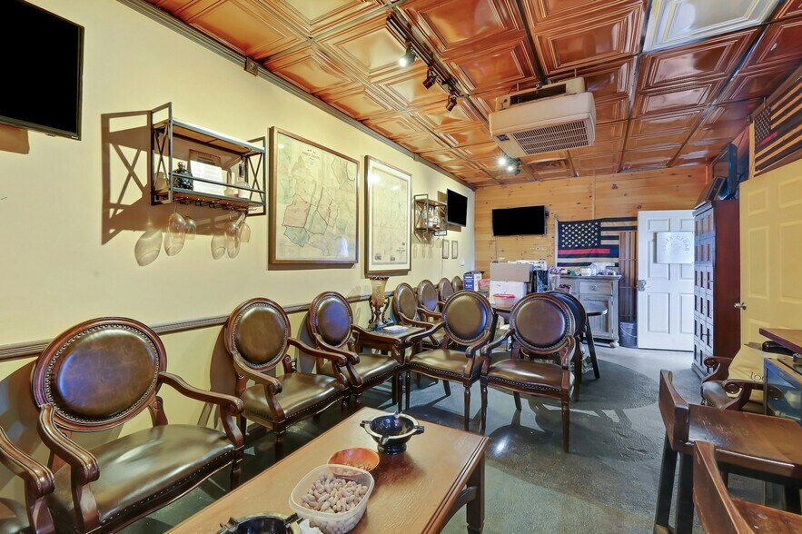 More Photos Of 504 Washington Ave, Belleville Storefront For Sale