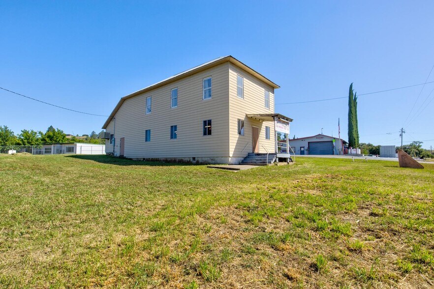More Photos Of 7672 S Shingle Rd, Shingle Springs General Retail For Sale