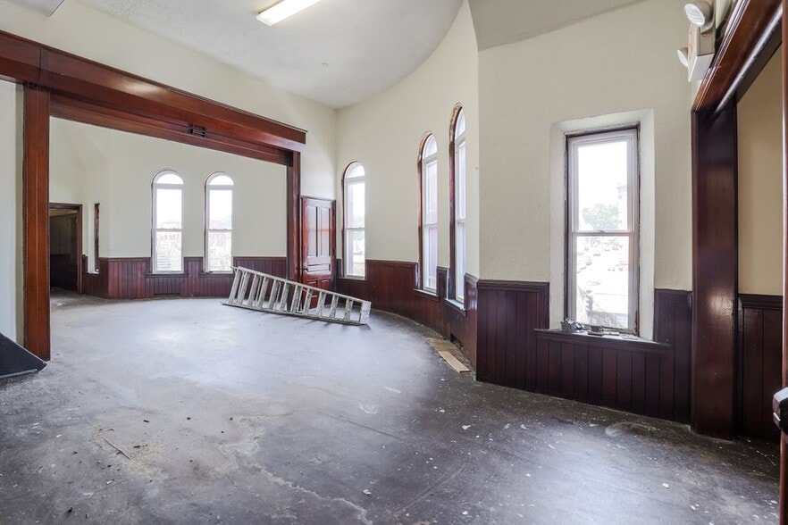 More Photos Of 829 Main St, Worcester Religious Facility For Sale