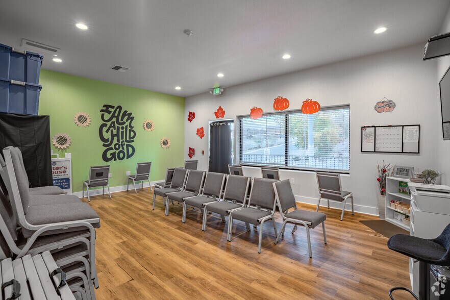 More Photos Of 1975 Selmi Dr, Reno Office For Sale