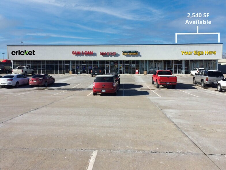 Primary Photo Of 807-819 Cherokee Dr, Marshall General Retail For Lease