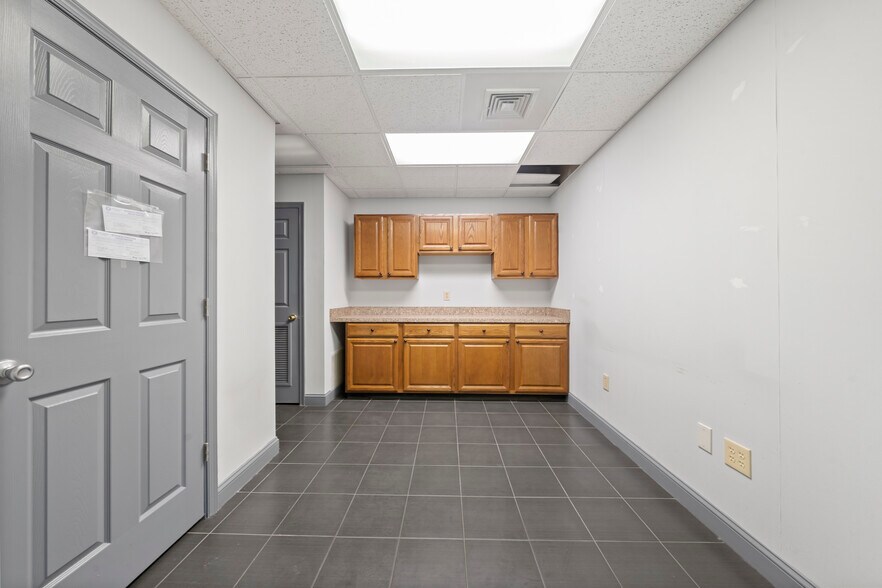 More Photos Of 607 Easton Rd, Willow Grove Medical For Lease