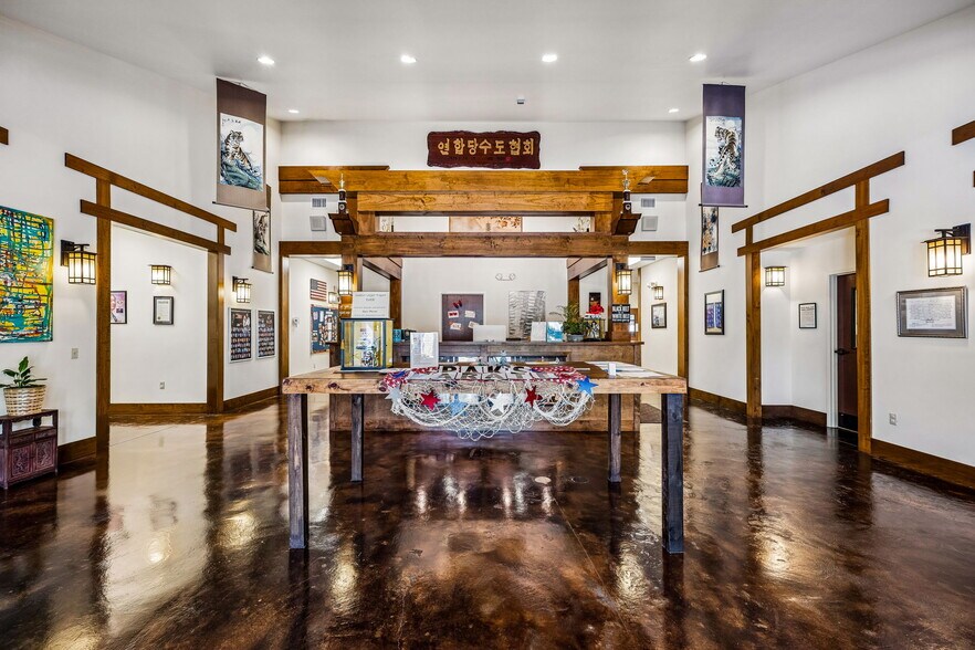 More Photos Of 96549 Parliament Dr, Fernandina Beach Storefront Retail Office For Sale