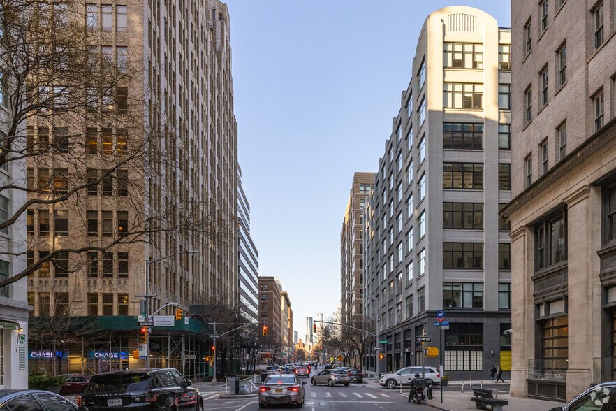 More Photos Of 350 Hudson St, New York Office For Lease