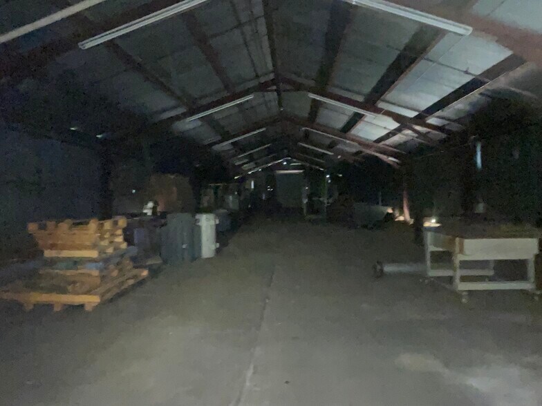 More Photos Of 301 Riverside Dr, Moultrie Manufacturing For Sale