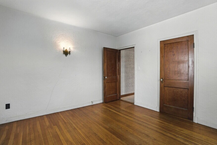 More Photos Of 177-179 Massachusetts Ave, North Andover Apartments For Sale