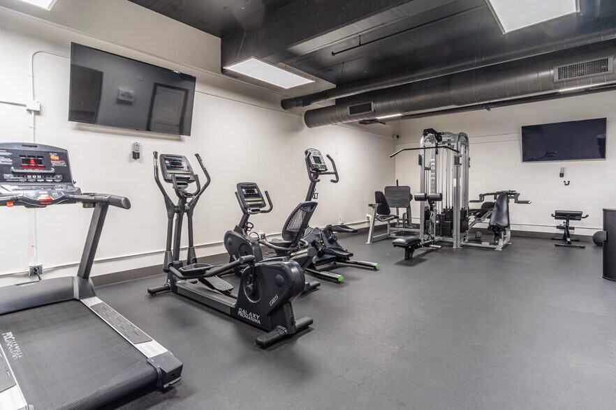 More Photos Of 7135 Canterbury Ave, Saint Louis Apartments For Sale