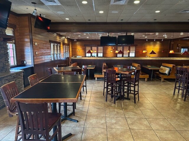 More Photos Of 301 Technology Center Dr, Stoughton Restaurant For Sale