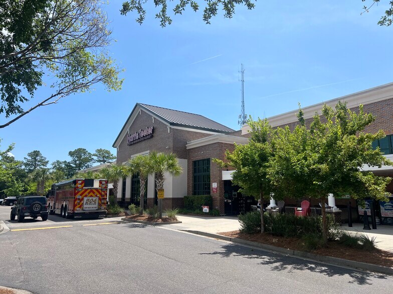 Primary Photo Of 1160-1170 Basketweave Dr, Mount Pleasant Freestanding For Lease