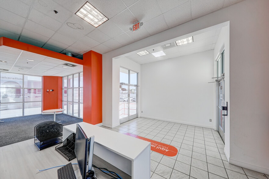 More Photos Of 4608 Rudnick Ct, Bakersfield Auto Dealership For Lease