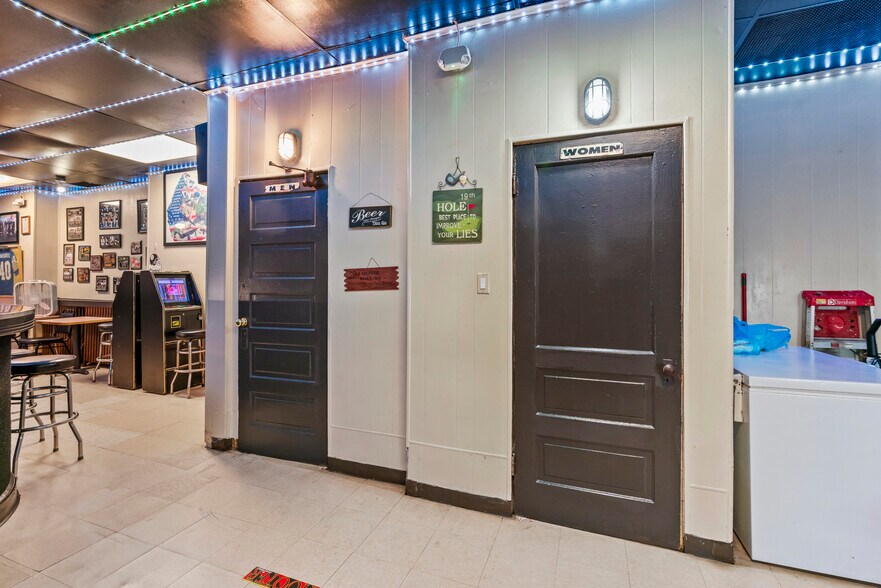 More Photos Of 5040 Lytle St, Pittsburgh Storefront Retail Residential For Sale