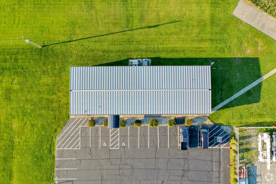 More Photos Of 2440 Bright Rd, Findlay Warehouse For Sale