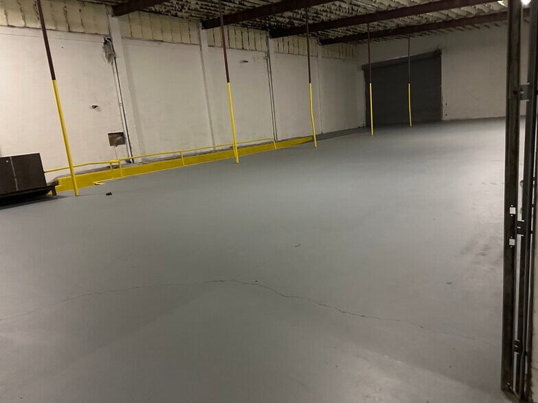 More Photos Of 1201 E 18th St, Owensboro Service For Lease