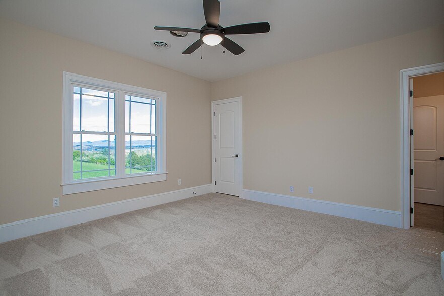 More Photos Of 243 Barrenridge rd, Staunton Specialty For Sale