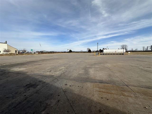 More Photos Of 2740 Stoner Ct, North Liberty Truck Terminal For Lease